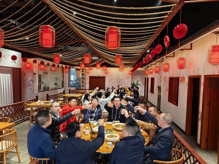 1773630577807663.jpg bccf519a4aa270a0b519866489917f81.jpg